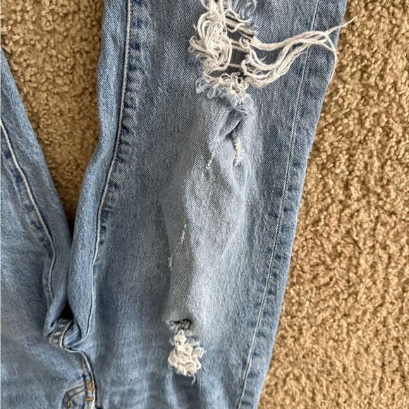 BDG Blue Boyfriend Jeans with Distressed Details - Picture 4 of 5